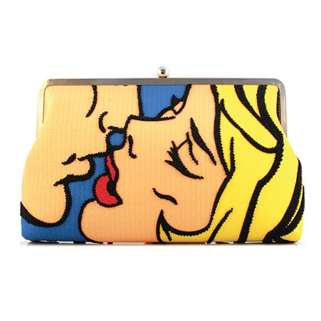 sarahsbag-pop-collection-kiss-beaded-clutch-me-bag-front-view